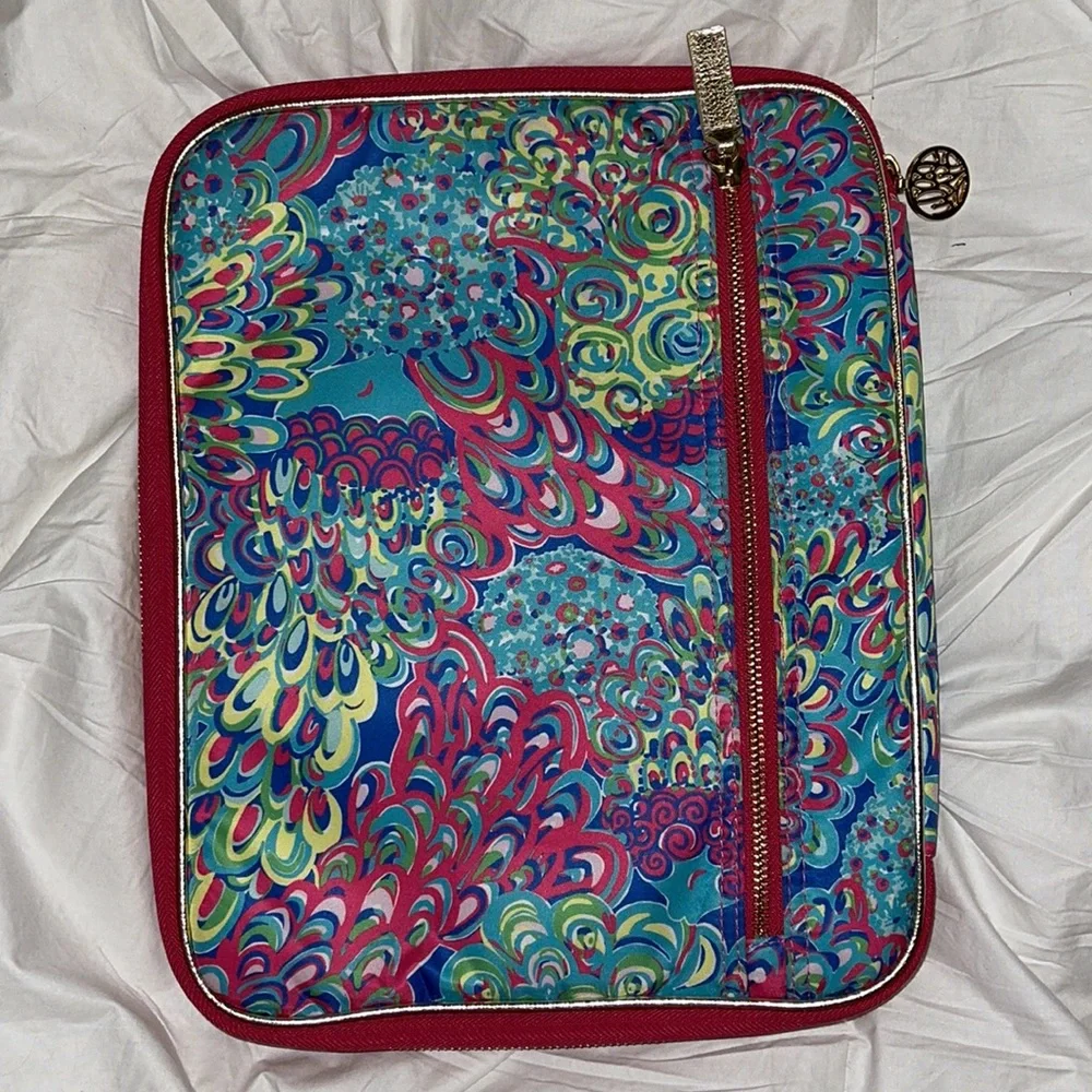 Lilly Pulitzer tablet zip up cover/storage